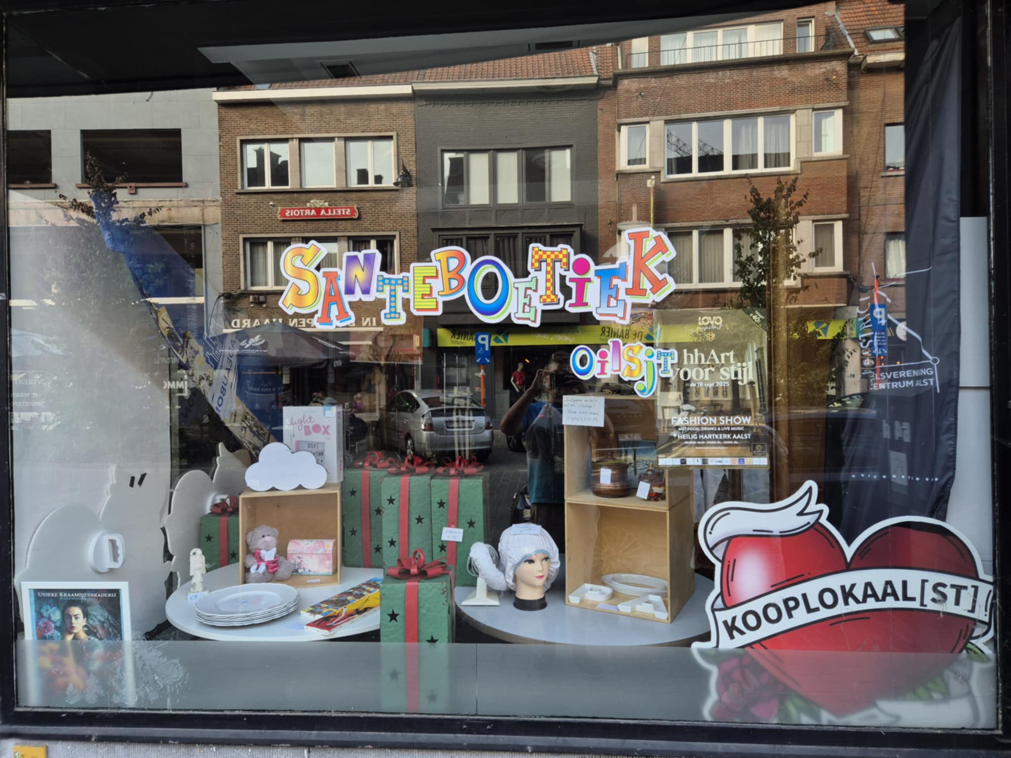 Vitrineactie en lokale zichtbaarheid in Aalst